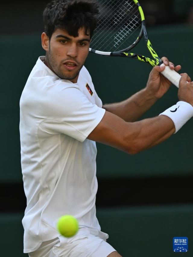 年轻球员在 年轻球员在