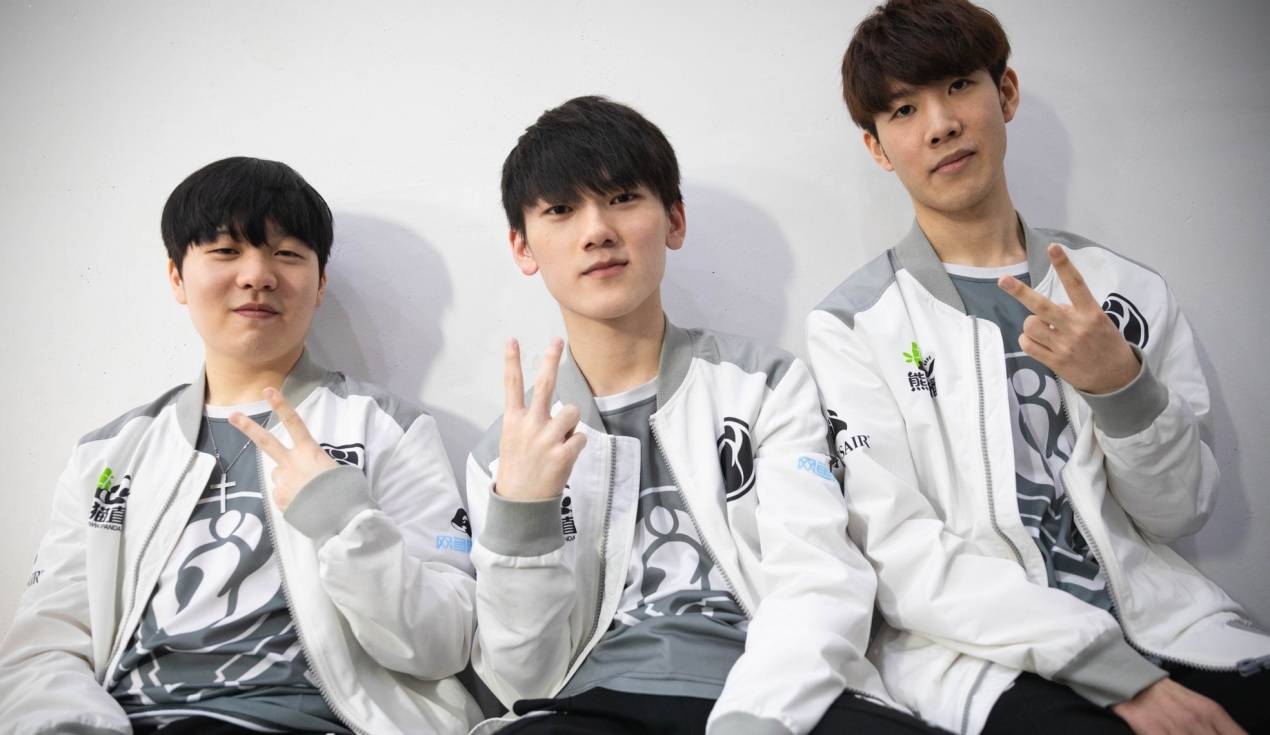 步攀升至目 步攀升至目