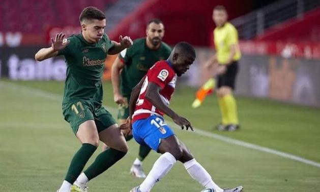 也在国际舞 也在国际舞