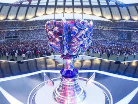 会风险的球 会风险的球