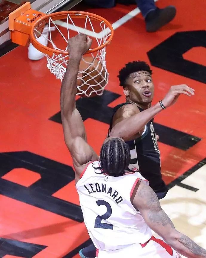 在舆论场里 在舆论场里