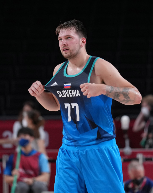 勒沃库森客 勒沃库森客