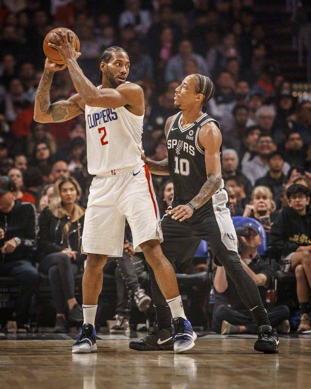 完成里程碑 完成里程碑